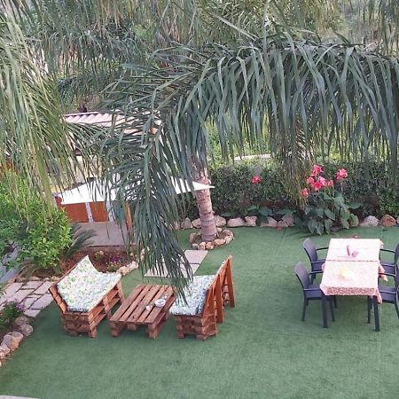 L'Isola Del Sole Bed & Breakfast กัสเตลลุซโซ ภายนอก รูปภาพ