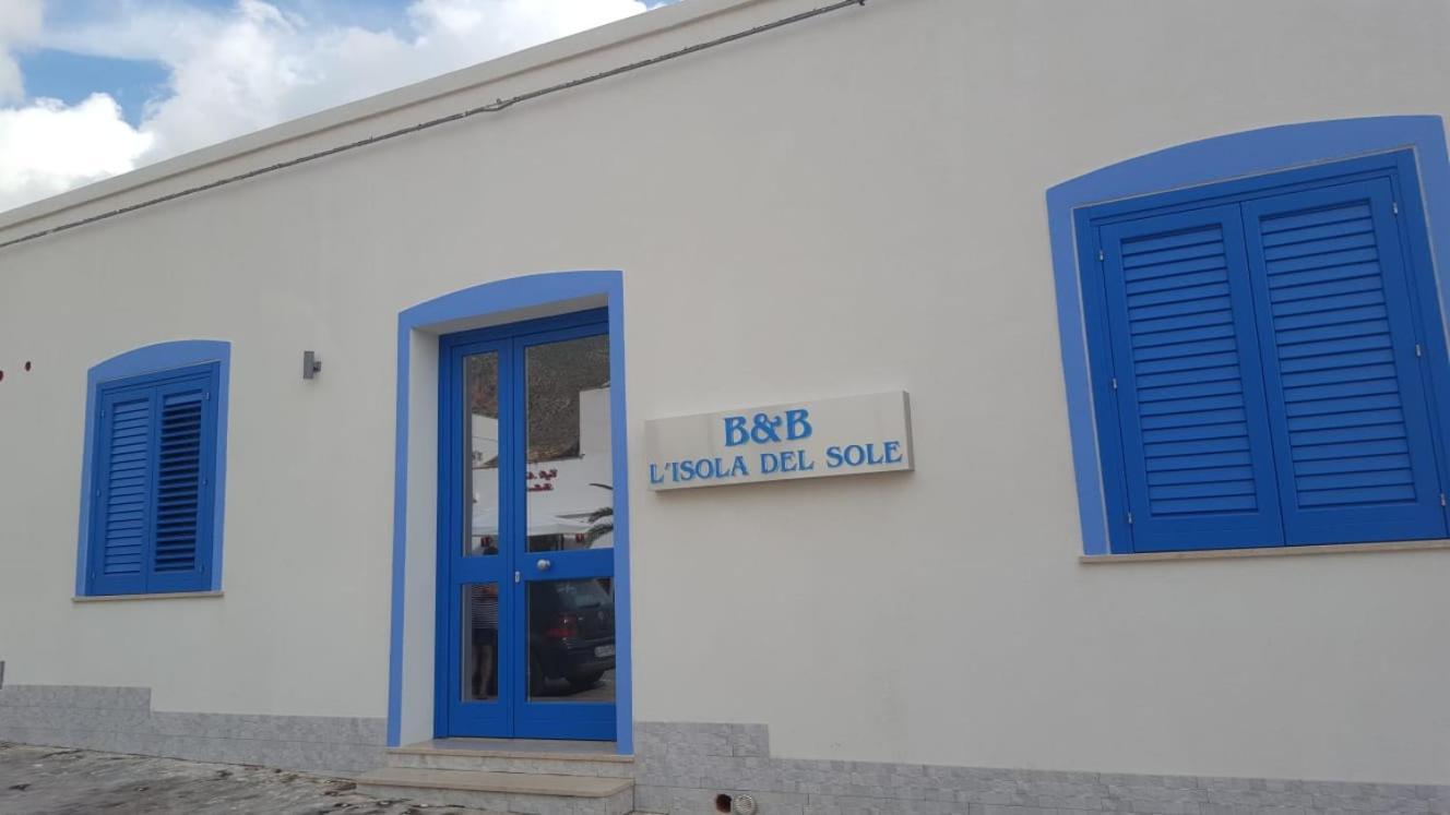 L'Isola Del Sole Bed & Breakfast กัสเตลลุซโซ ภายนอก รูปภาพ