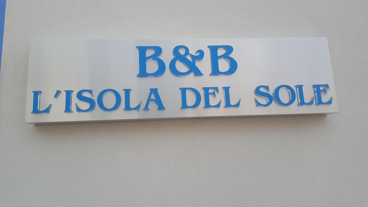 L'Isola Del Sole Bed & Breakfast กัสเตลลุซโซ ภายนอก รูปภาพ