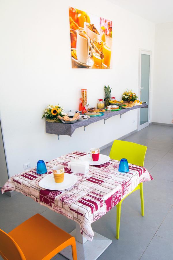 L'Isola Del Sole Bed & Breakfast กัสเตลลุซโซ ภายนอก รูปภาพ