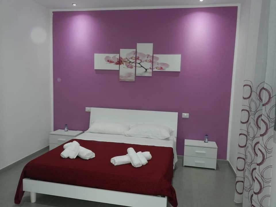 L'Isola Del Sole Bed & Breakfast กัสเตลลุซโซ ภายนอก รูปภาพ